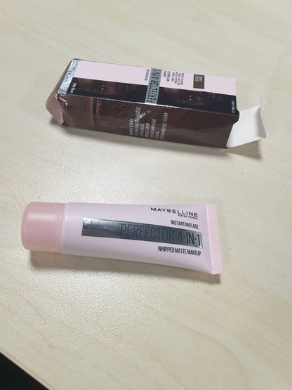 272423 - MAYBELLINE Instant Age Rewind, Përsosës i Menjëhershëm 4-në-1, I Turbullt, I Fsheh, I Njëtrajtshëm, Mat, I Thellë