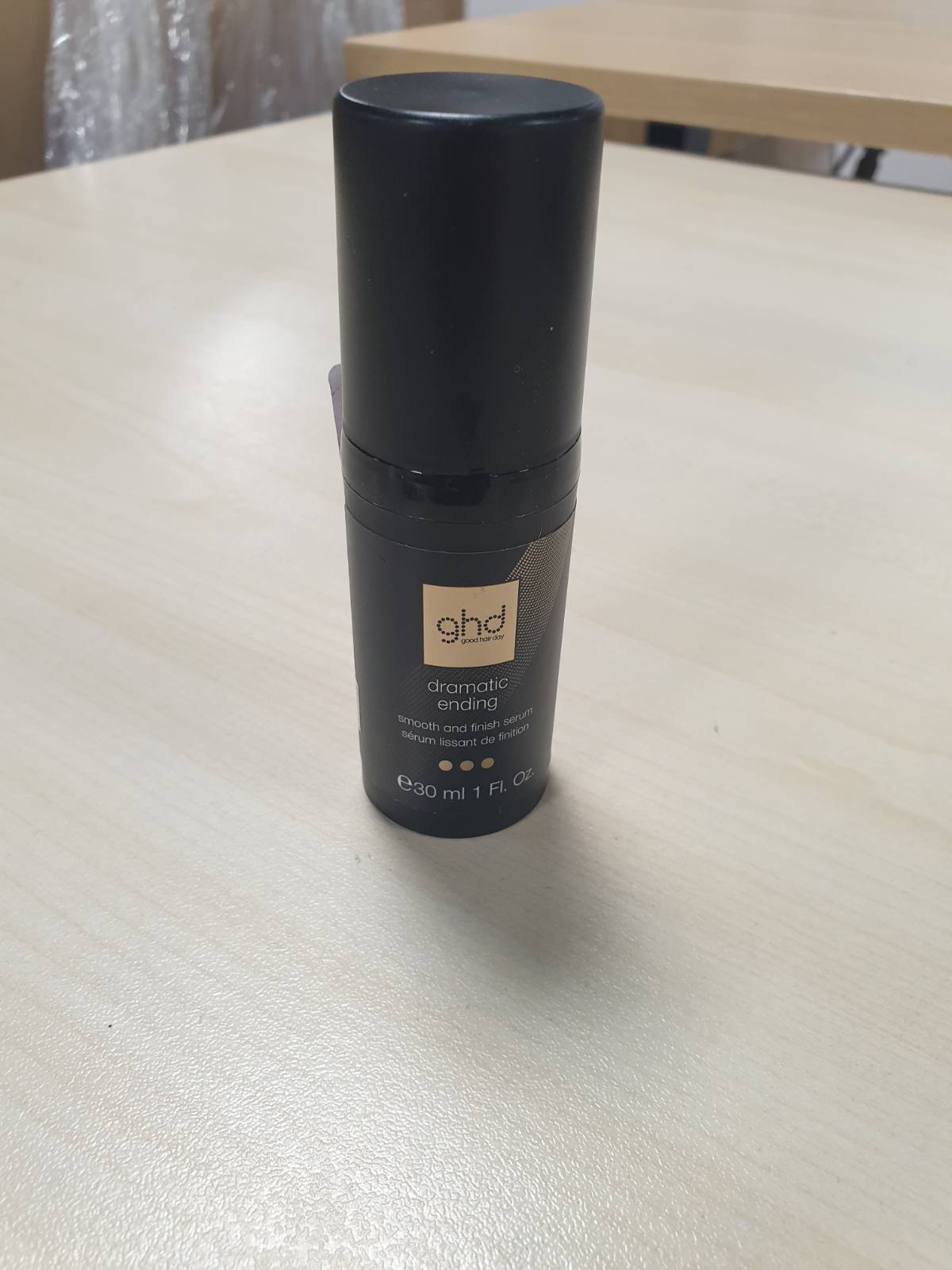 271498 - GHD Dramatic Ending - serum flokësh për një përfundim të lëmuar, 30 ml
