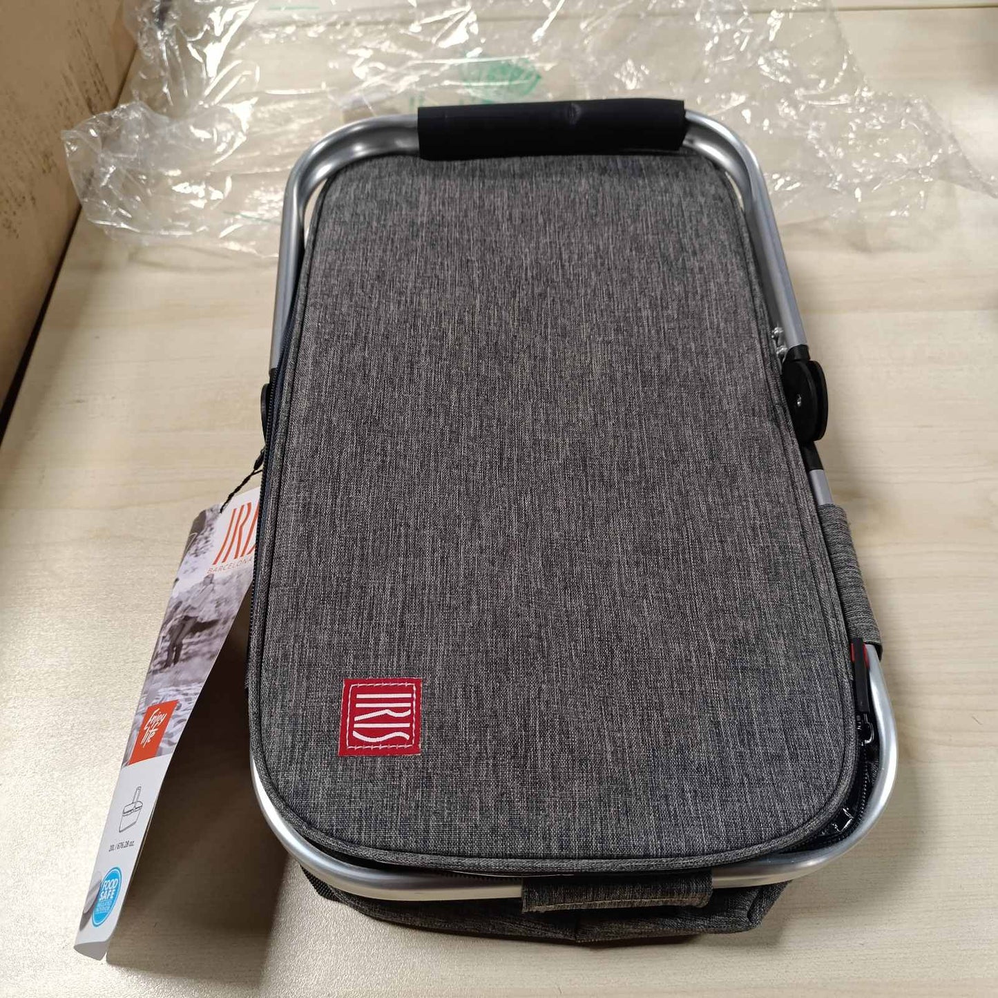218073 - IRIS BARCELONA - Shportë pikniku e palosshme, 20 l, gri me ngjyrë të çelët