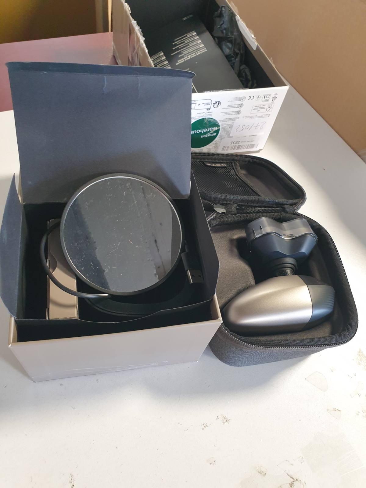 271052 - PHILIPS Makinë rroje Head Shaver Pro Series 9000, Kokë fleksibile 360°, Tehe ComfortCut, Modeli HS9980/15