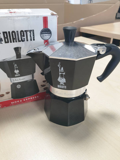 293374 - BIALETTI Moka Color Makinë ekspreso ikonike në sobë, bën kafe autentike italiane, enë Moka me 3 gota (130 ml), alumini, e zezë