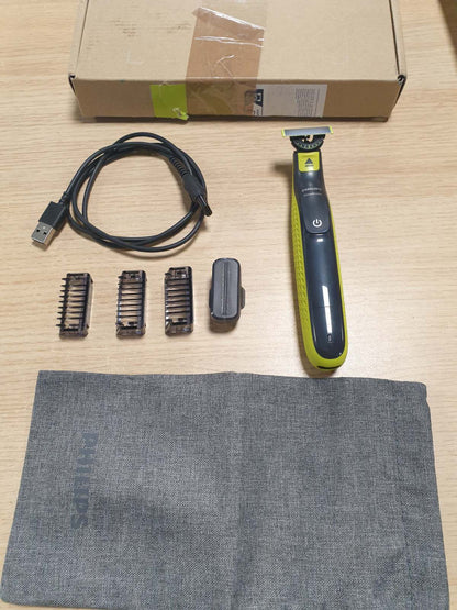316031 - PHILIPS Makinë rroje dhe prerëseje elektrike OneBlade 360, 2 tehe 360, 3 krehëra (1, 3, 5 mm), QP2724/31