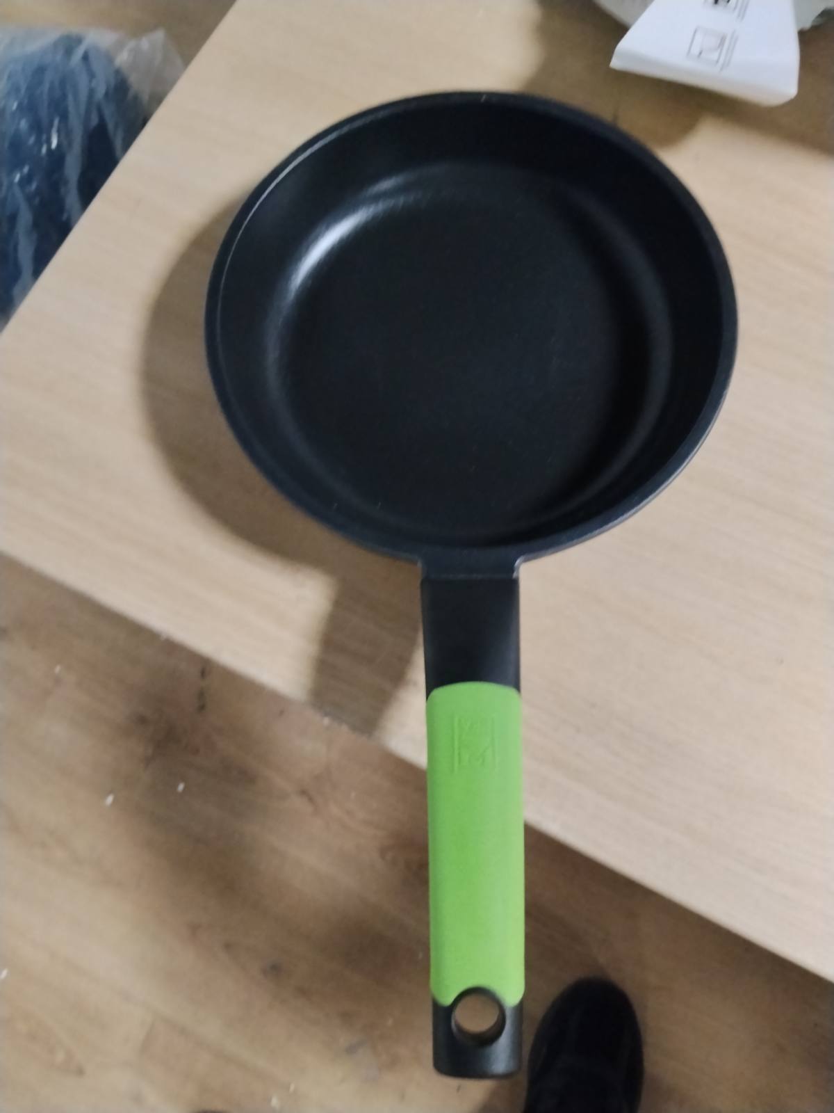 293860 - BRA Prior Tigan alumini i derdhur 22 cm, me shtresë jo ngjitëse, i përshtatshëm për të gjitha llojet e sobave, përfshirë ato me induksion