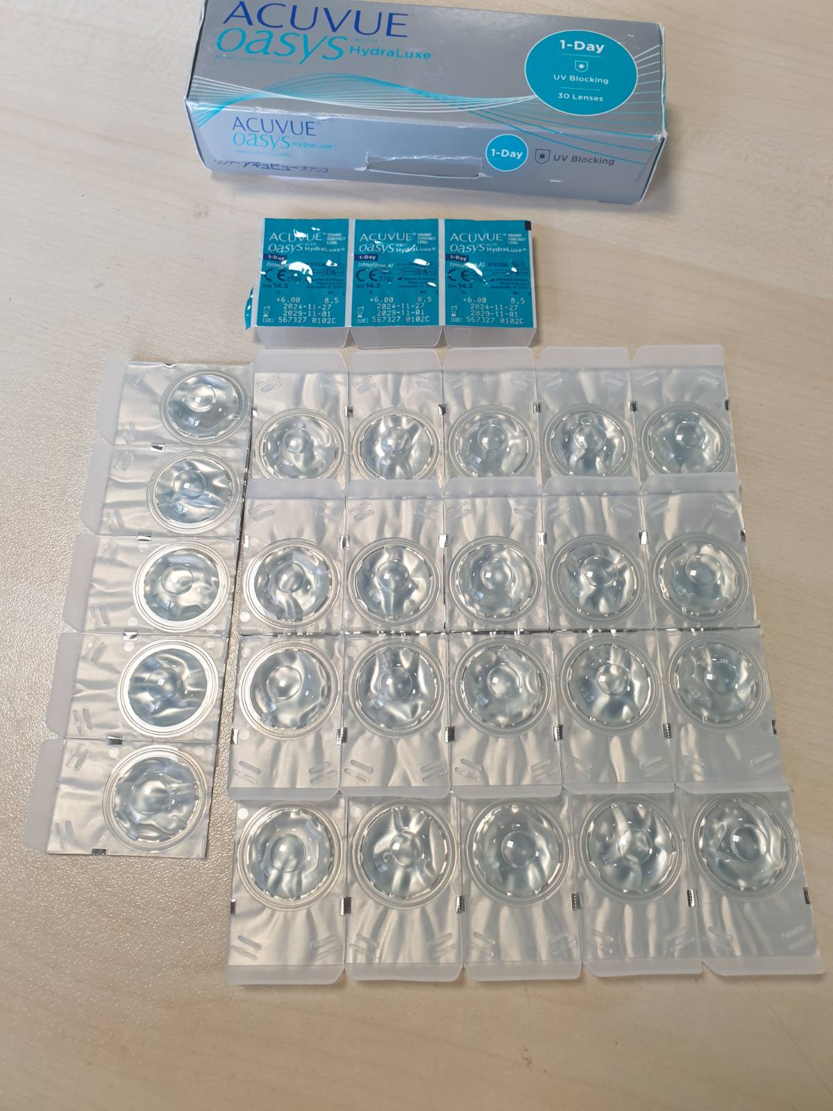 302011 - ACUVUE OASYS 1-DAY me teknologjinë HydraLuxeTM - Zëvendësim i përditshëm - 28 lente