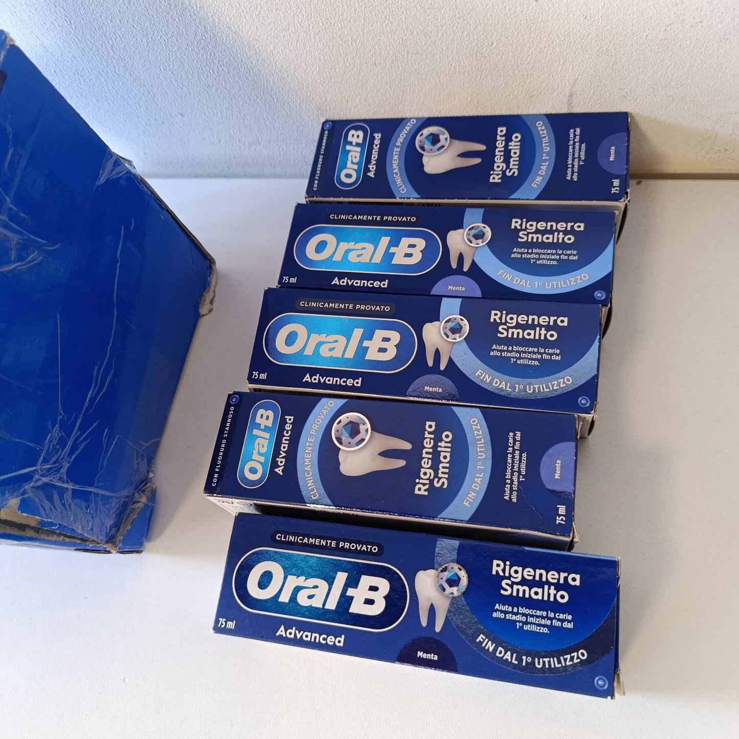 315611 - ORAL-B Pastë dhëmbësh Advanced Enamel Regenerator 6x75ml, pastrim efektiv i dhëmbëve, frymëmarrje e freskët, aromë ekstra eukalipti