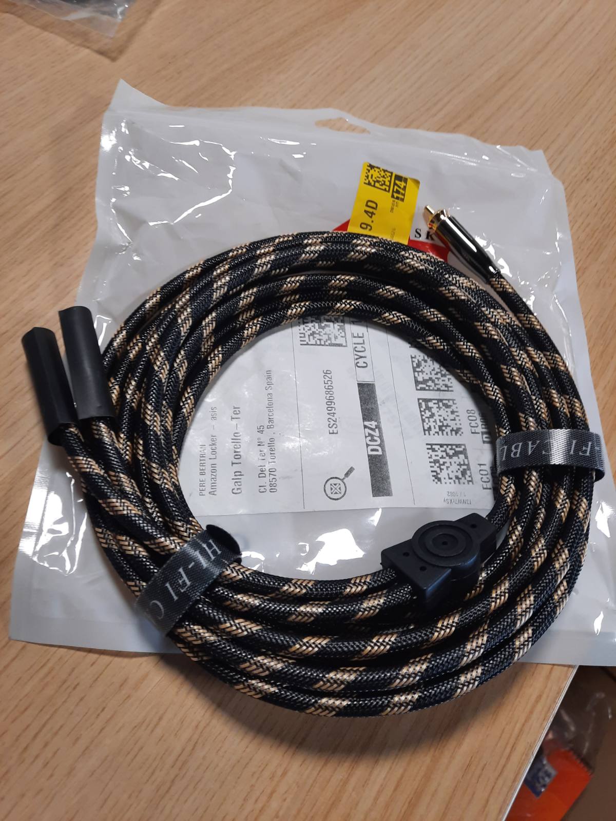 299343 - SKW ADAPTER Y HiFi RCA, 1 RCA Mashkull në 2 RCA Mashkull, 5M, ME MBROJTJE TË DYFISHTË, PRARUAR ME AR 24K