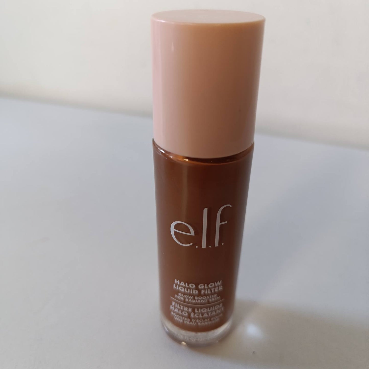 271842 - ELF - Filtri i lëngshëm Halo Glow, 8 Rich, i pasuruar me acid hialuronik, produkt vegan dhe i patestuar në kafshë