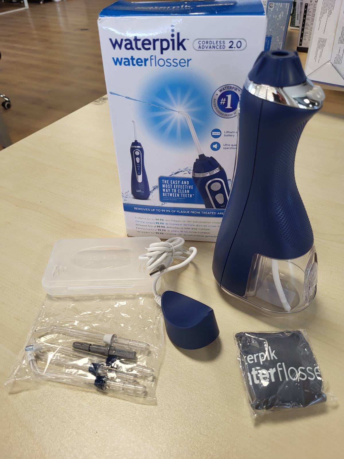 271094 - WATERPIK Pastrues Dentar Portativ, 3 Cilësime Presioni, Bateri e Rikarikueshme, Blu (WP-583EU)