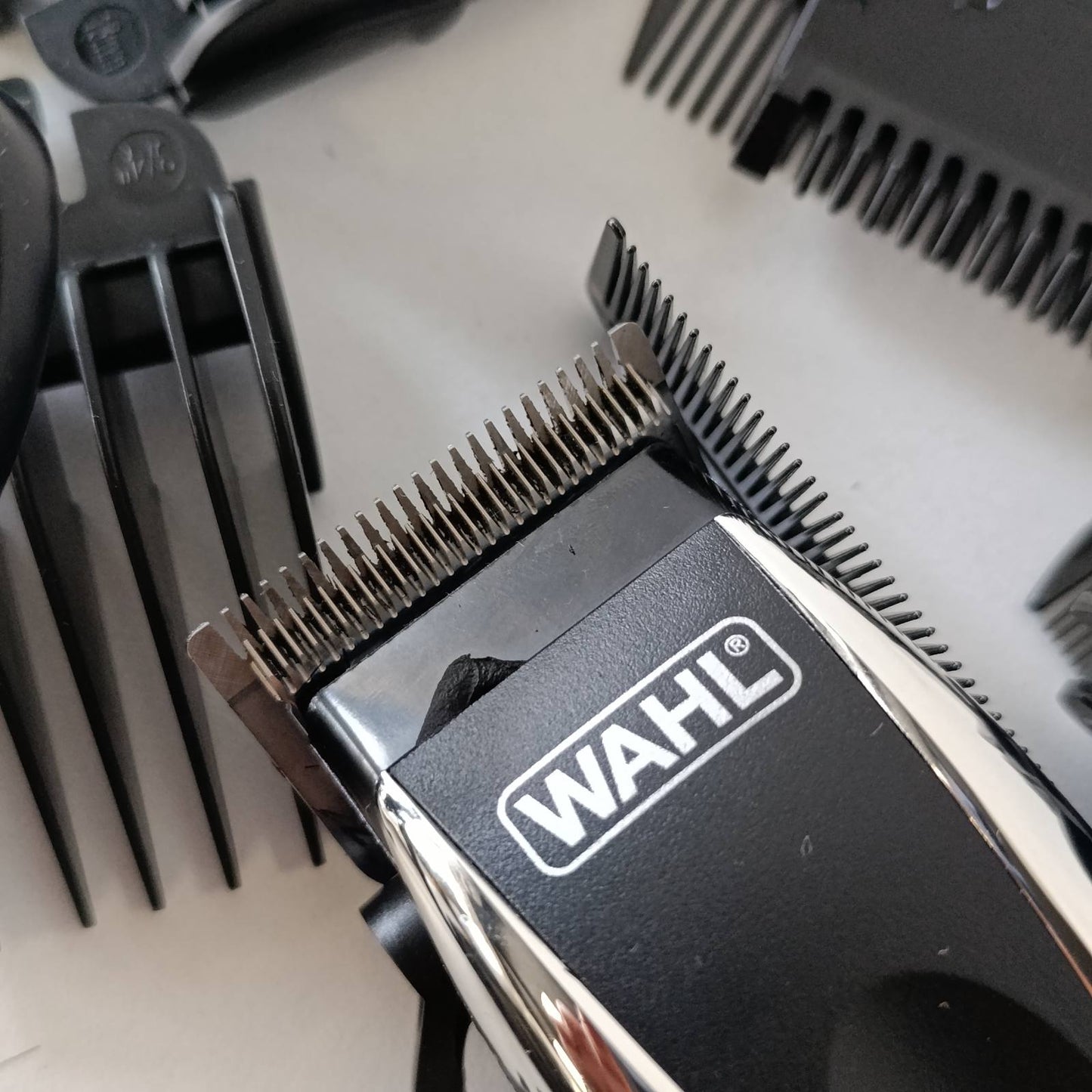 321284 - WAHL 09243-2616 Kit për prerje flokësh profesional në shtëpi