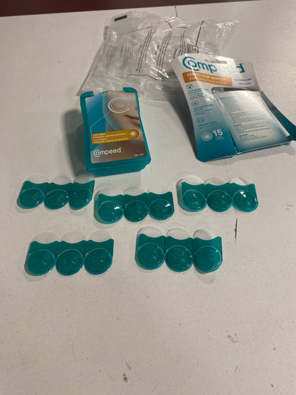 321892 - COMPEED Arna të Padukshme Stop Pimples Hide and Go, 15 Njësi