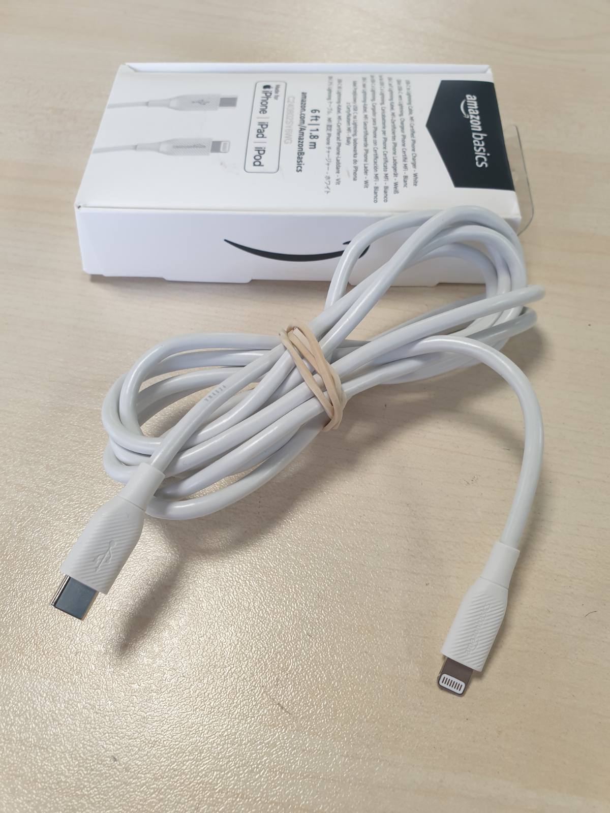 276980 - Amazon Basics Kabllo USB 2.0 Type-C në Lightning, 1.8 m, e bardhë
