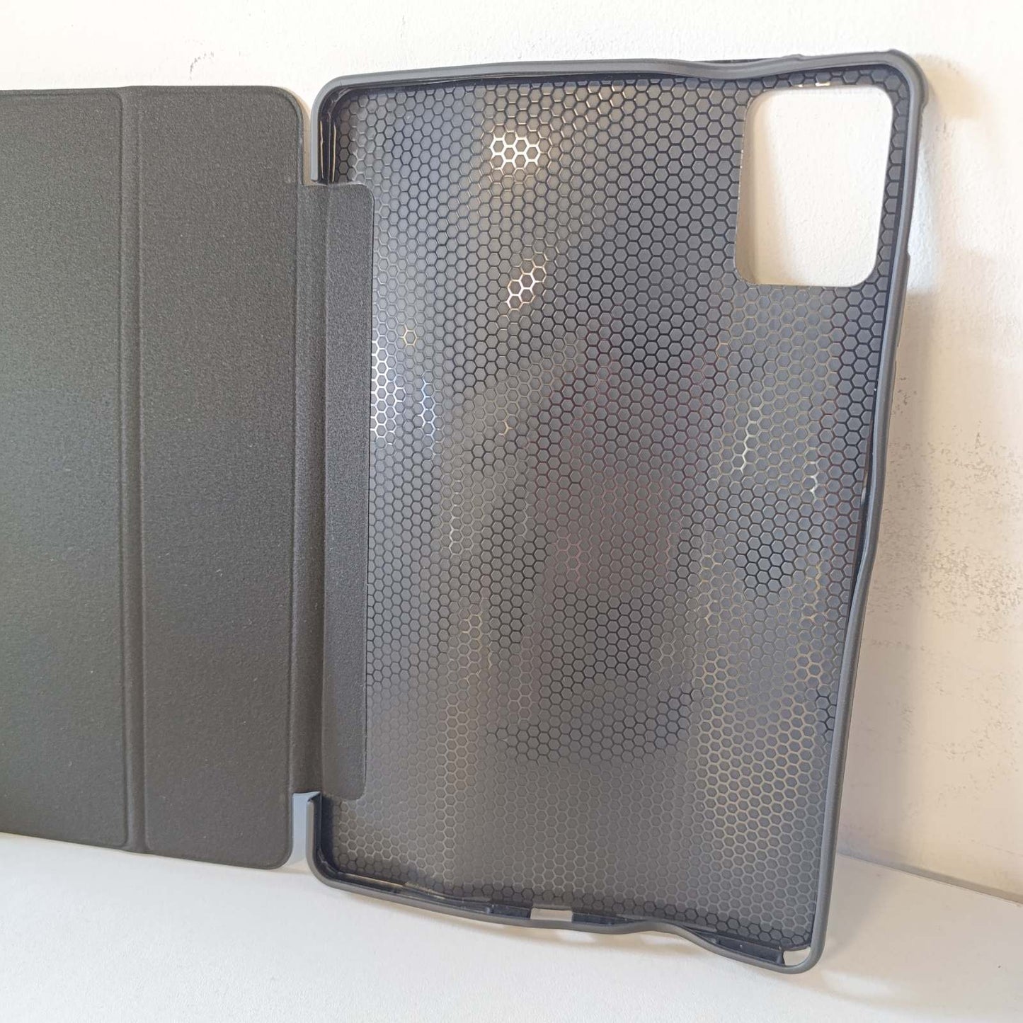 277256 - BIGHAN Mbrojtëse për Lenovo Tab M11 11" 2024, Folio me mbështetje dhe mbulesë magnetike, e zezë