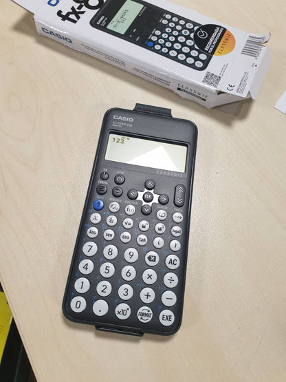 273655 - CASIO FX-82SP CW - Kalkulator Shkencor, 5 Gjuhë, Mbi 300 Funksione, Gri e Errët