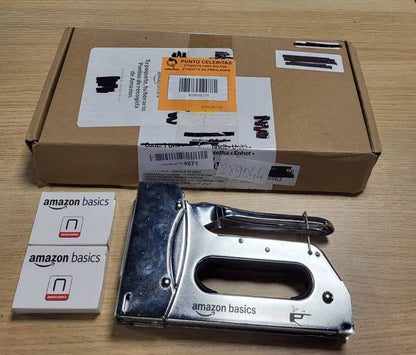 289044 - Amazon Basics - Kapëse industriale 3-në-1 me 1000 kapëse për tapiceri, riparime shtëpie, përpunim druri, argjendi