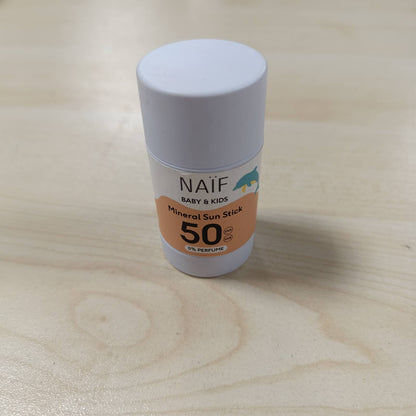 275602 - NAÏF - Krem mbrojtës nga dielli mineral për foshnje dhe fëmijë - SPF 50 - 36 g - pa parfum, pa mikroplastikë, vajra minerale ose silikone - Mbrojtje UVA dhe UVB - Rezistent ndaj ujit - Testuar dermatologjikisht