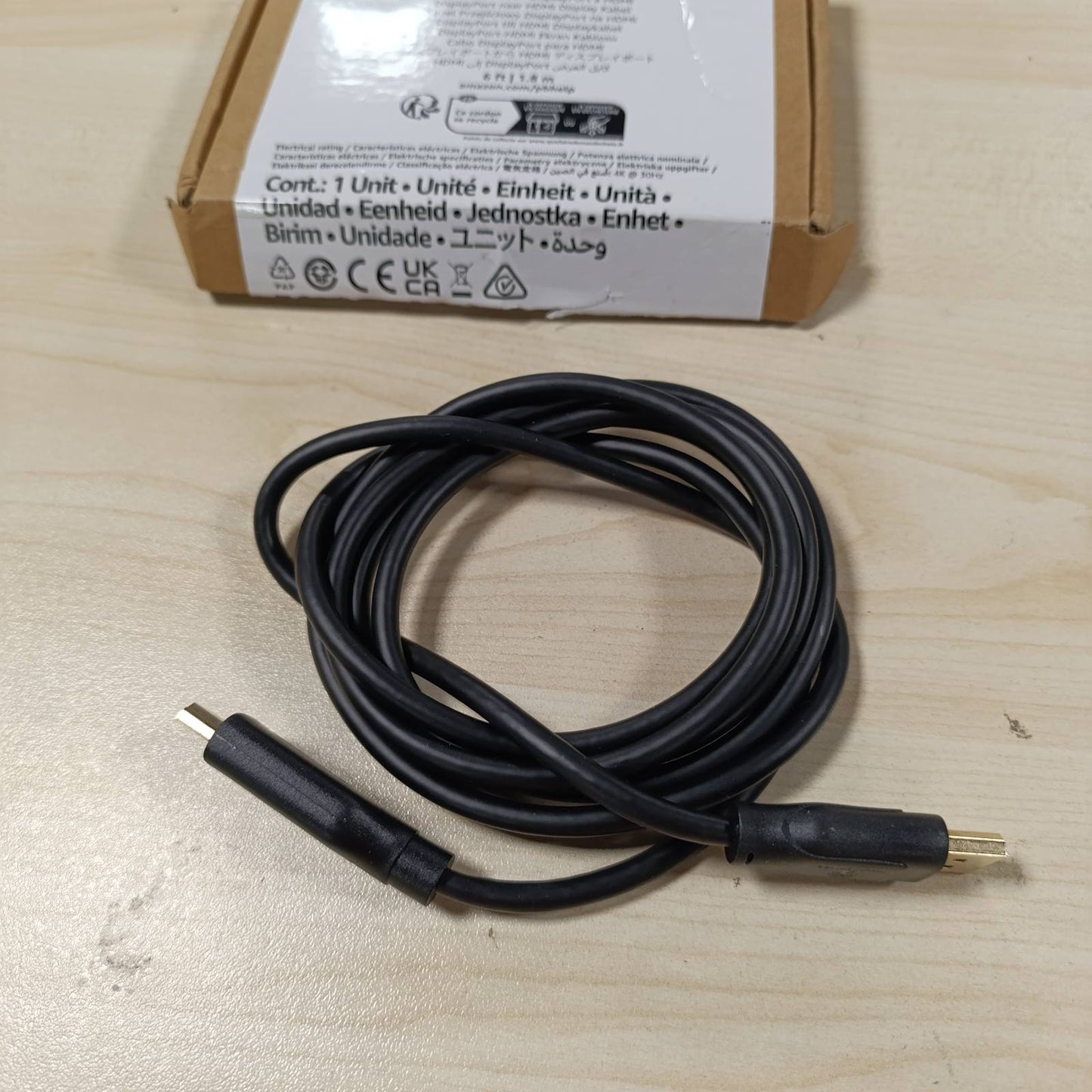 274249 - AmazonBasics Kabllo DisplayPort në HDMI, Unidirekcionale, 4K në 30Hz, 1920 x 1200, 1080p, Konektorë të veshur me ar, 1.83 m, e zezë