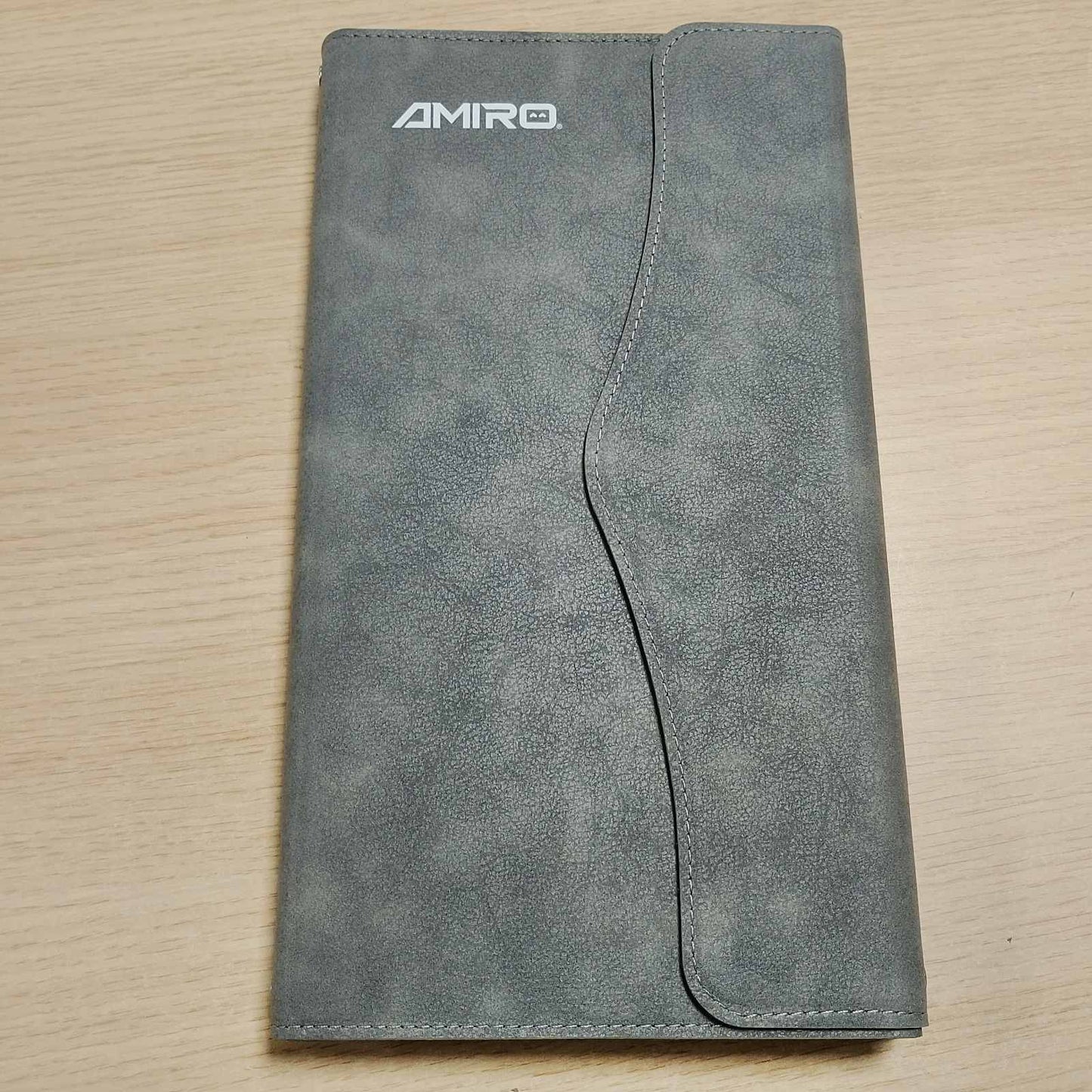 319442 - YARD FORCE Karikues Diellor Portativ 21W me 2 Porta USB, Bateri e Integruar 13000mAh, për Karikimin e Pajisjeve USB si iPhone, Android, MacBook, LX PB21, i Zi