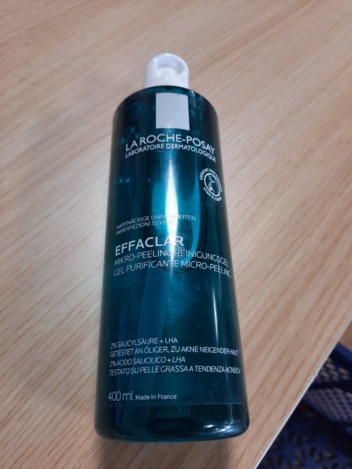 303403 - LA ROCHE-POSAY Effaclar Xhel Pastrues Mikro-Peeling, 400 ml