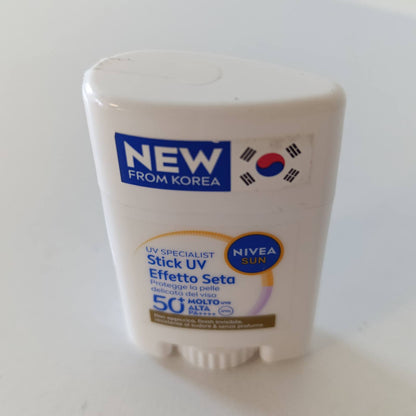 302446 - NIVEA SUN UV Viso Specialist Stick UV Silk Effect SPF 50+, 15 g, krem mbrojtës nga dielli për fytyrën