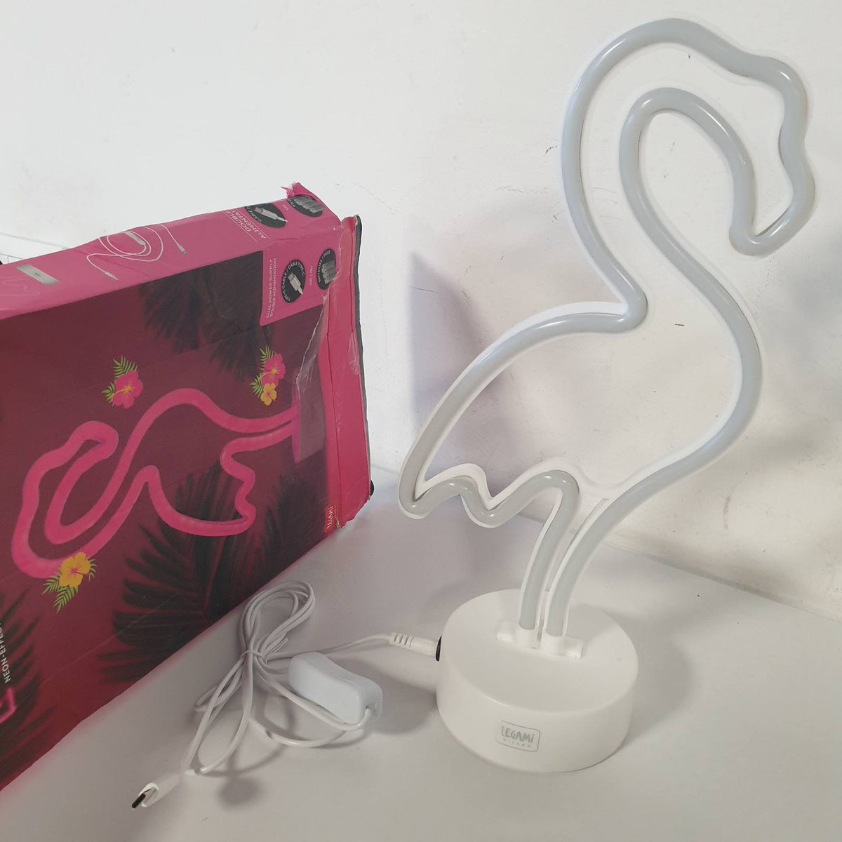 309076 - LEGAMI Llambë LED me Efekt Neoni, Temë Flamingo, Furnizim i Dyfishtë me Energji, Kabllo Type-C (Përfshirë) ose Bateri (Nuk Përfshihen), Llambë Tavoline