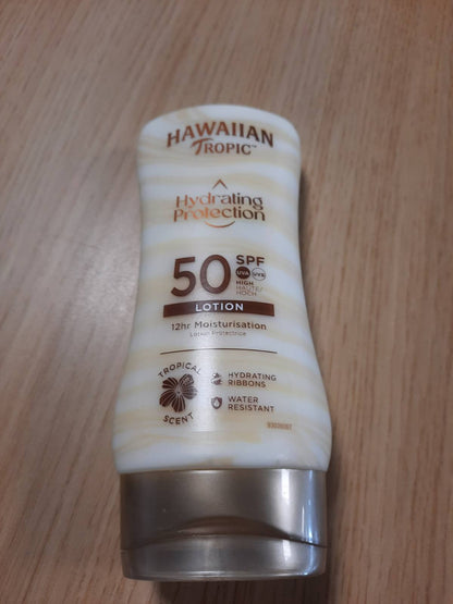 290131 - HAWAIIAN TROPIC Losion hidratues mbrojtës, SPF 50, 180 ml