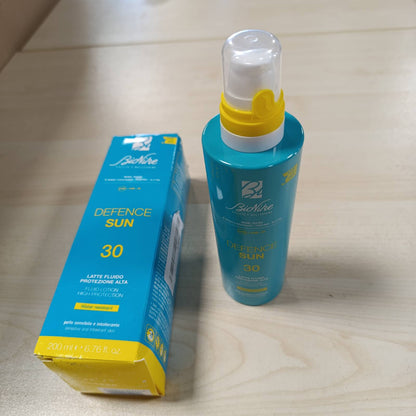 271849 - BIONIKE - Defence Sun - Lëng qumështi kundër diellit për trup, SPF 30, 200 ml, për lëkurë të ndjeshme dhe intolerante