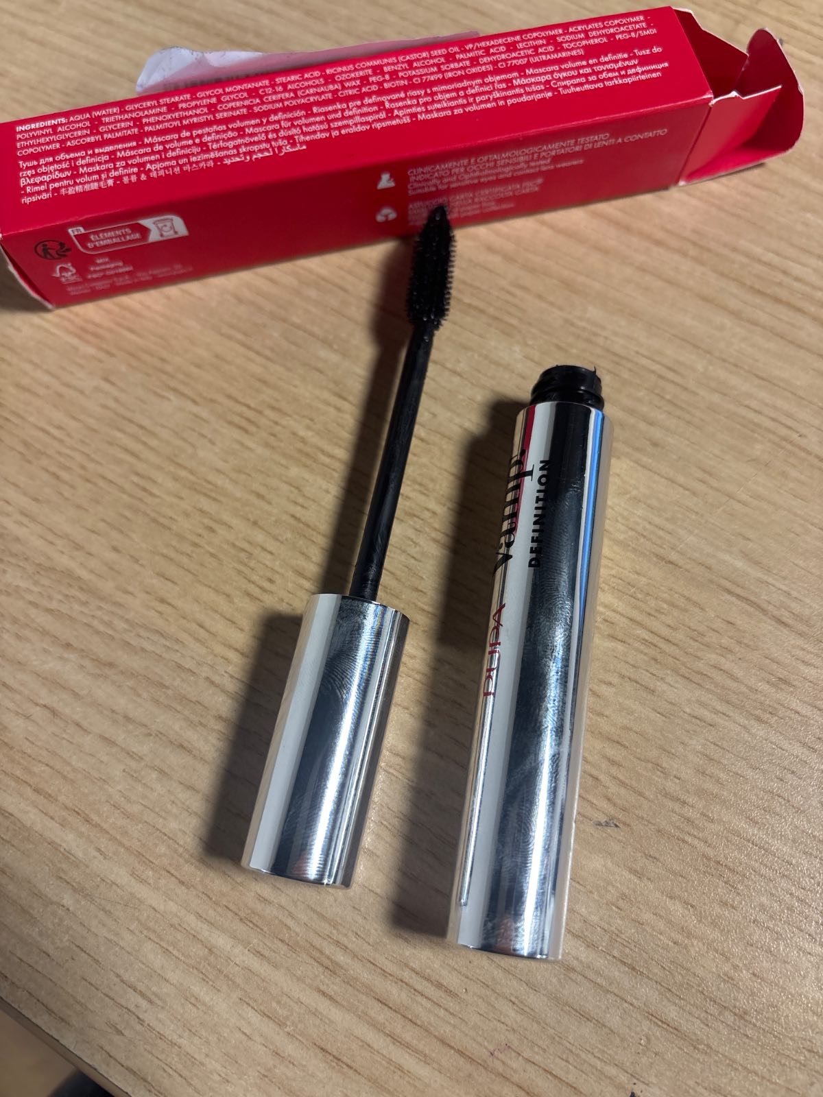 272243 - PUPA Mascara Vamp! Definition (Extra Black), 9 ml