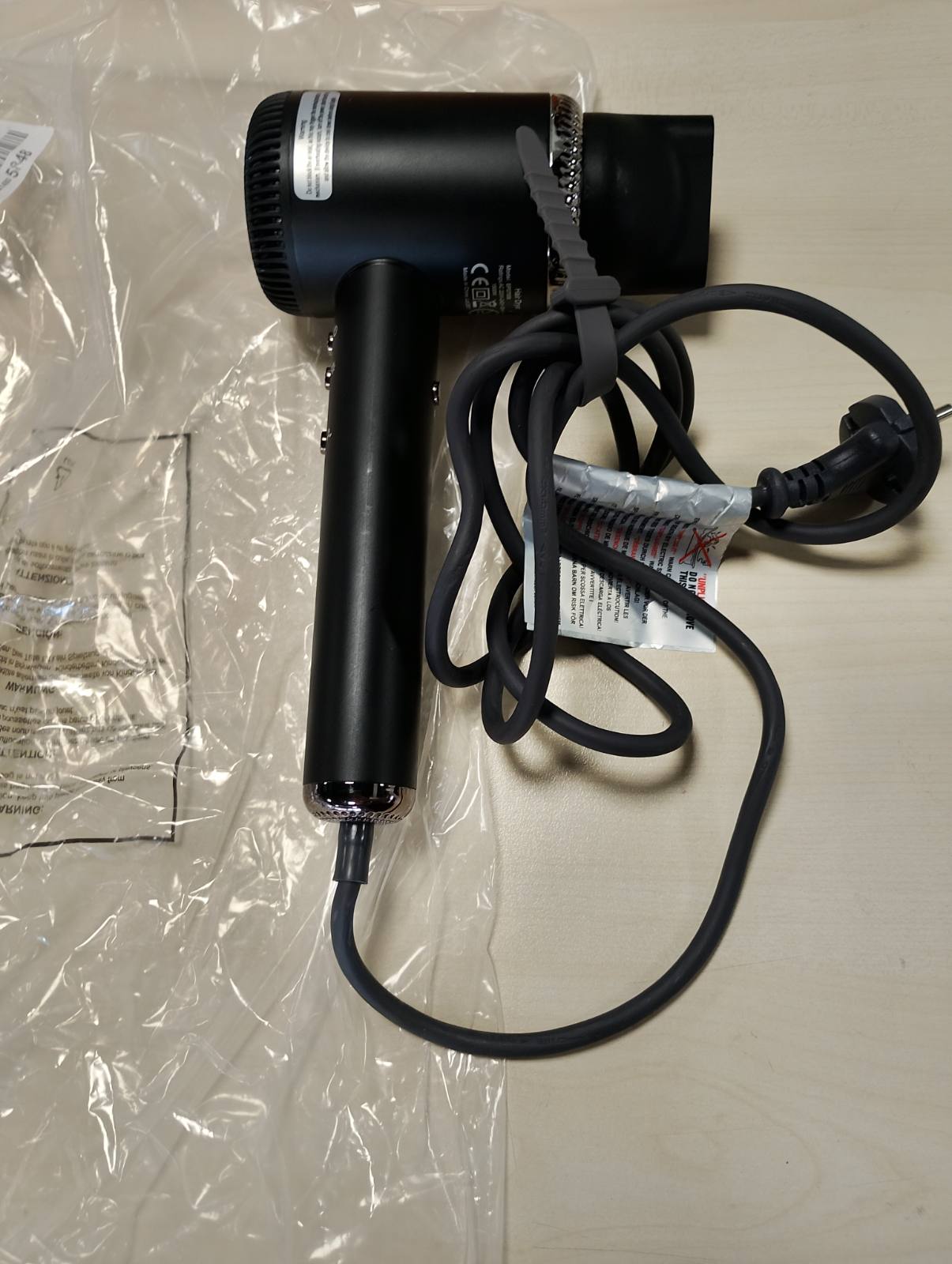 271224 - BESTOPE Tharëse flokësh PRO Jonike, 110,000 RPM, me 5 shpejtësi dhe 6 temperatura, Teknologji Jonike Negative, E zezë