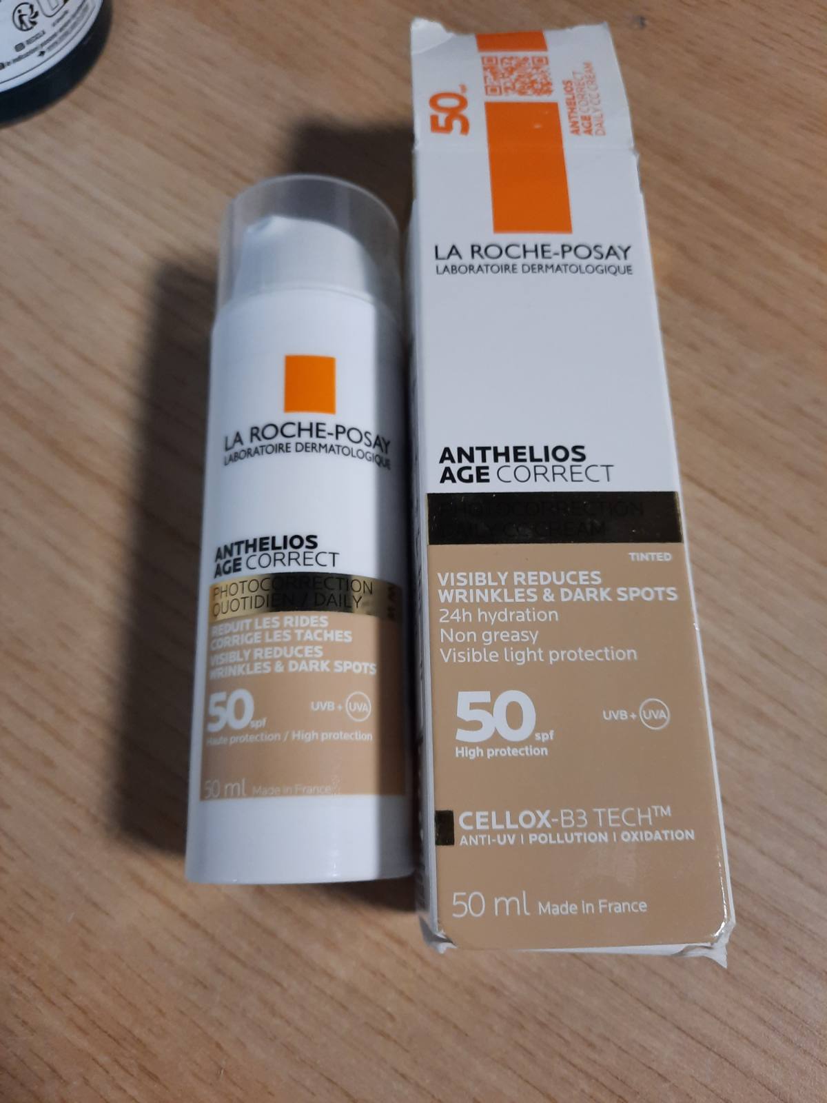 275206 - LA ROCHE-POSAY Krem xhel mbrojtës kundër plakjes me ngjyrë, SPF 50, 50 ml, formulë me teknologjinë Cellox-B3