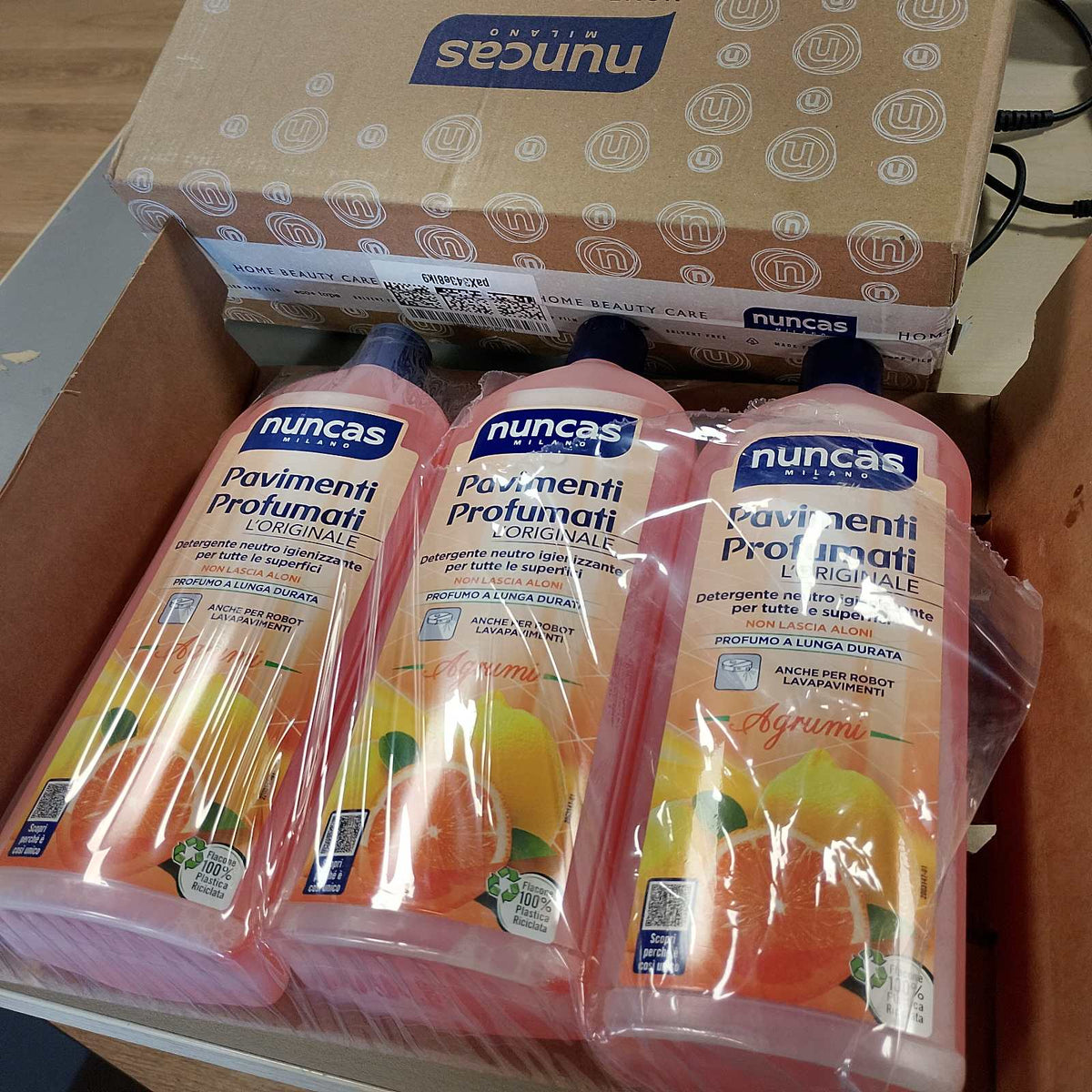 306412 - NUNCAS Pastrues dyshemeje me aromë Agrume - Paketim i shumëfishtë 3 x 1 L