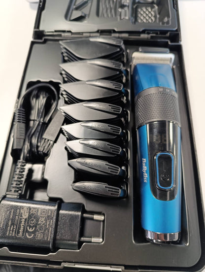 305705 - BABYLISS Makinë prerëse flokësh prej çeliku japonez – Bateri litiumi, kohë funksionimi 160 minuta, kohë karikimi 3 orë, përfshirë kutinë e fortë, e zezë, E990E