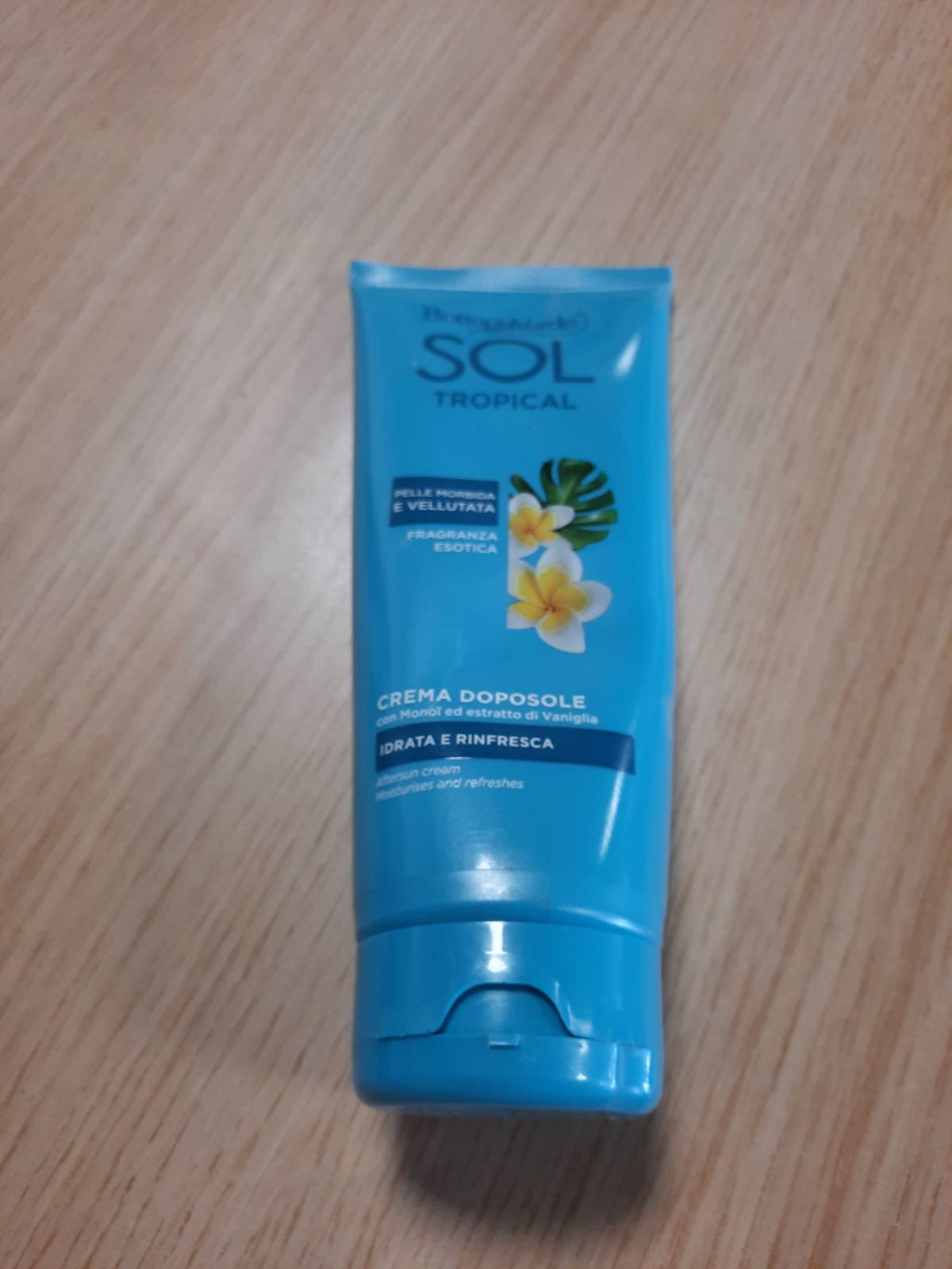303657 - BOTTEGA VERDE SOL Tropical, Krem trupi pas diellit, 200 ml, me ekstrakt Monoi dhe Vanilje, lëkurë ushqyese dhe e butë