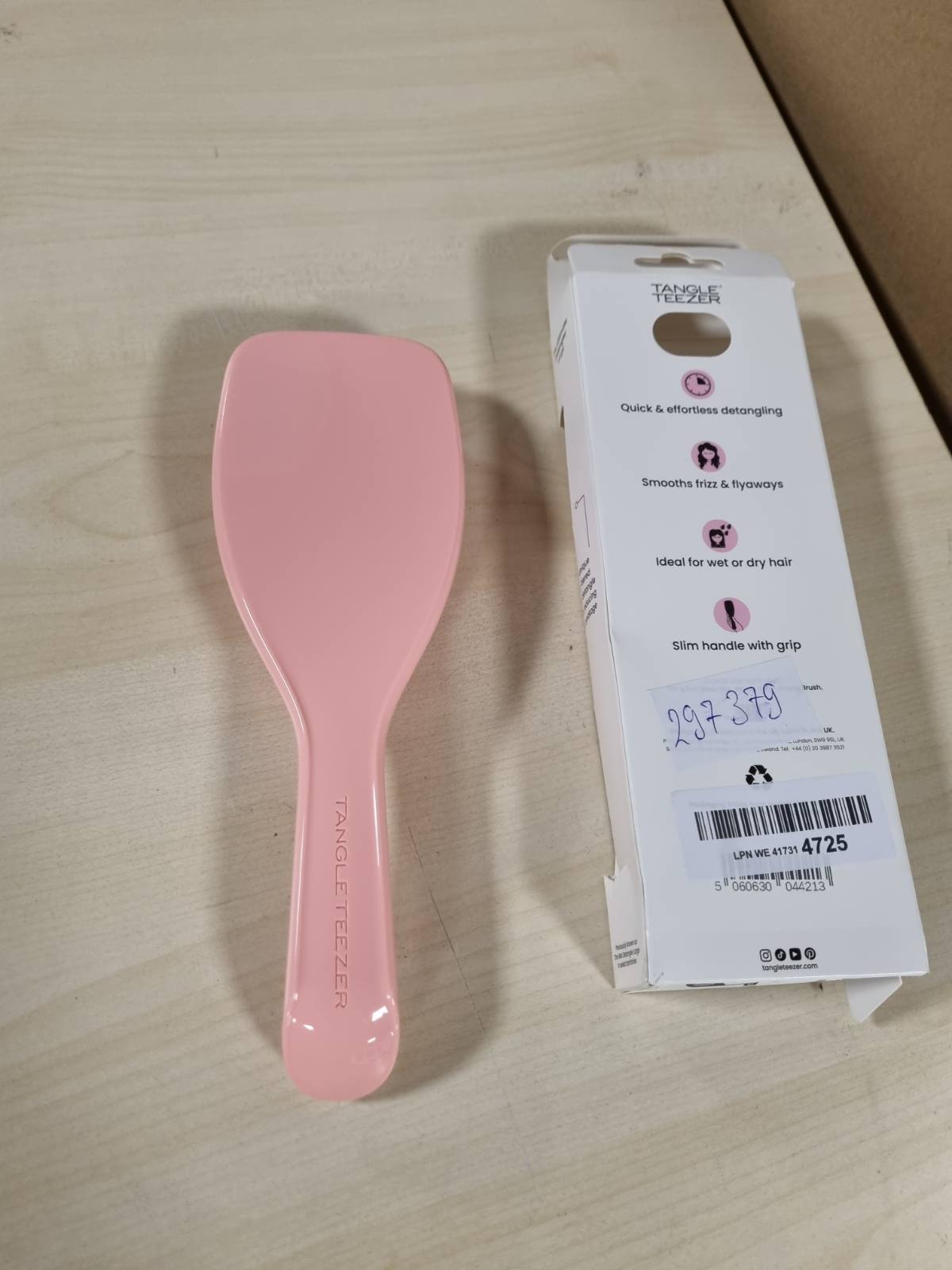 297379 - TANGLE TEEZER Furçë flokësh Large Ultimate Detangler, për flokë të lagur dhe të thatë, për flokë të trashë, kaçurrelë dhe të gjatë, Qimet me dy nivele, Peach