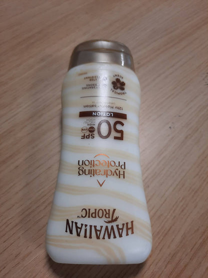 312260 - HAWAIIAN TROPIC Losion hidratues mbrojtës SPF 50, 180 ml