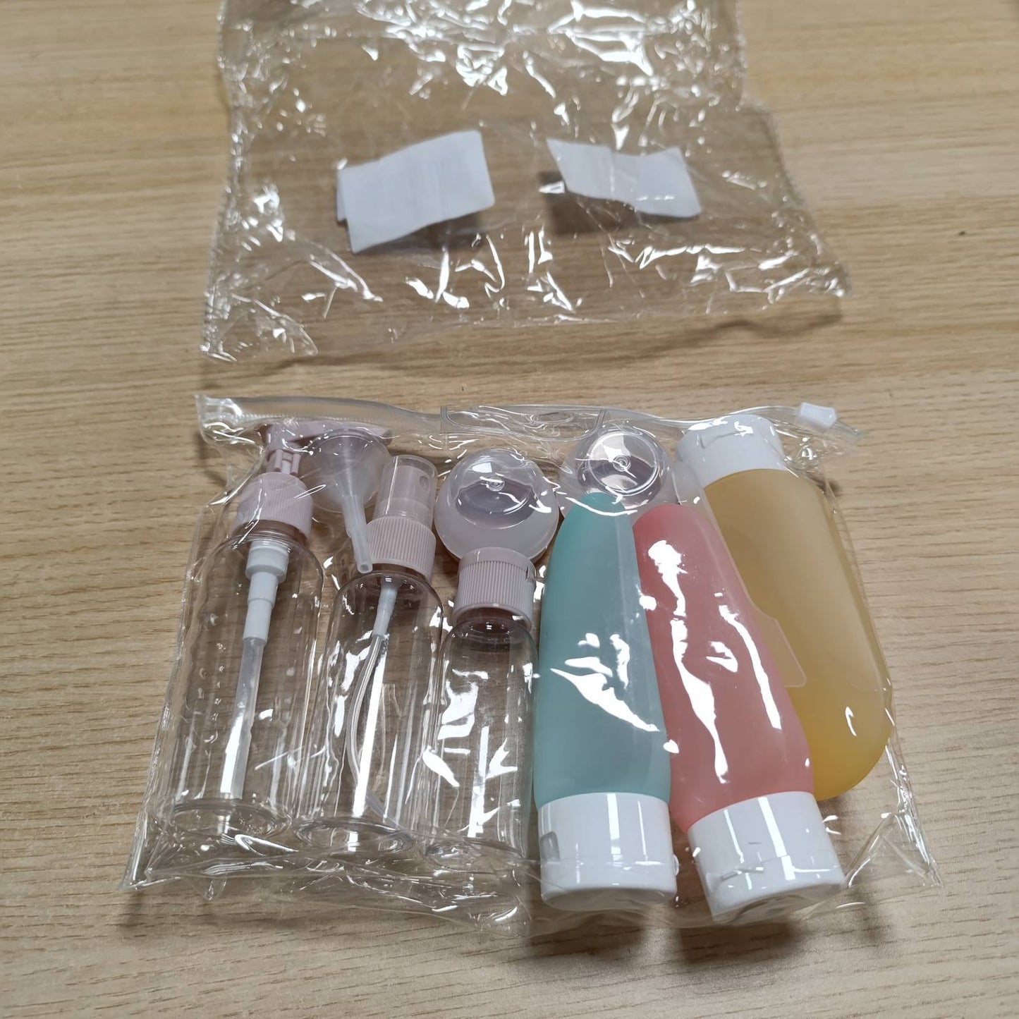 290392 - CAREHABI - Set shishesh udhëtimi me 11 pjesë, shishe 30/50/60/80ml, aksesorë kozmetikë për udhëtim