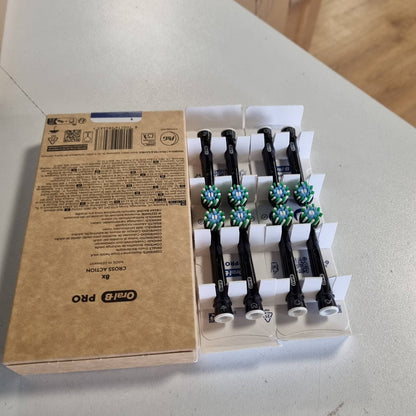 296731 - ORAL-B Koka Furçash Zëvendësuese PRO CrossAction, të Zeza, 16 copë