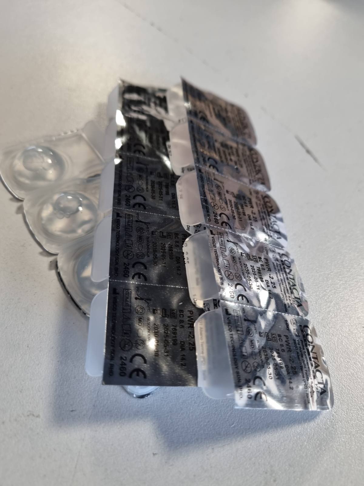 336796 - YAL Contacta, Lente Ditore 15, Lente Kontakti Ditore për Miopi, Dioptri -2.25, Pako me 14 Lente të Përdorshme, me Acid Hialuronik