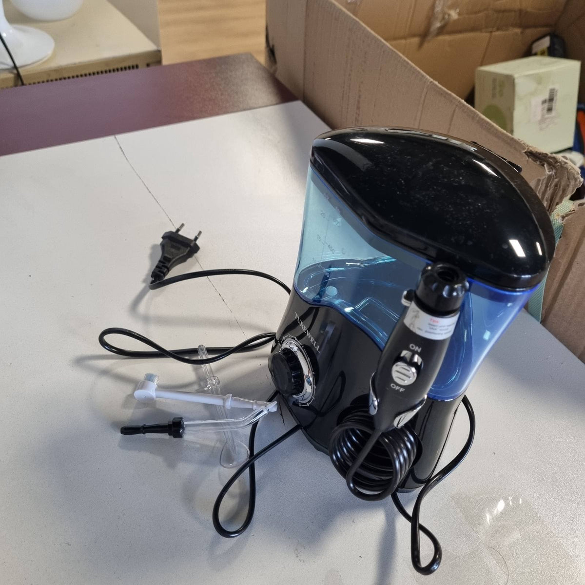 289765 - TUREWELL Pastrues uji dentar me 8 gryka shumëfunksionale, 10 nivele të rregullueshme të presionit të ujit, pulsim me frekuencë të lartë me kapacitet 600 ml (i zi)