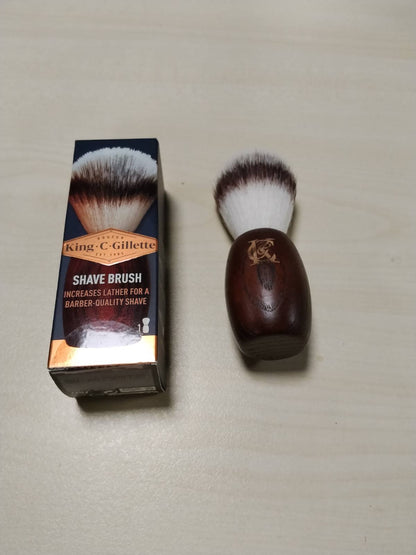 297352 - KING C. GILLETTE Furçë rroje, Kujdes për mjekrën, me fibra të buta dhe dorezë druri, Përvojë profesionale rroje