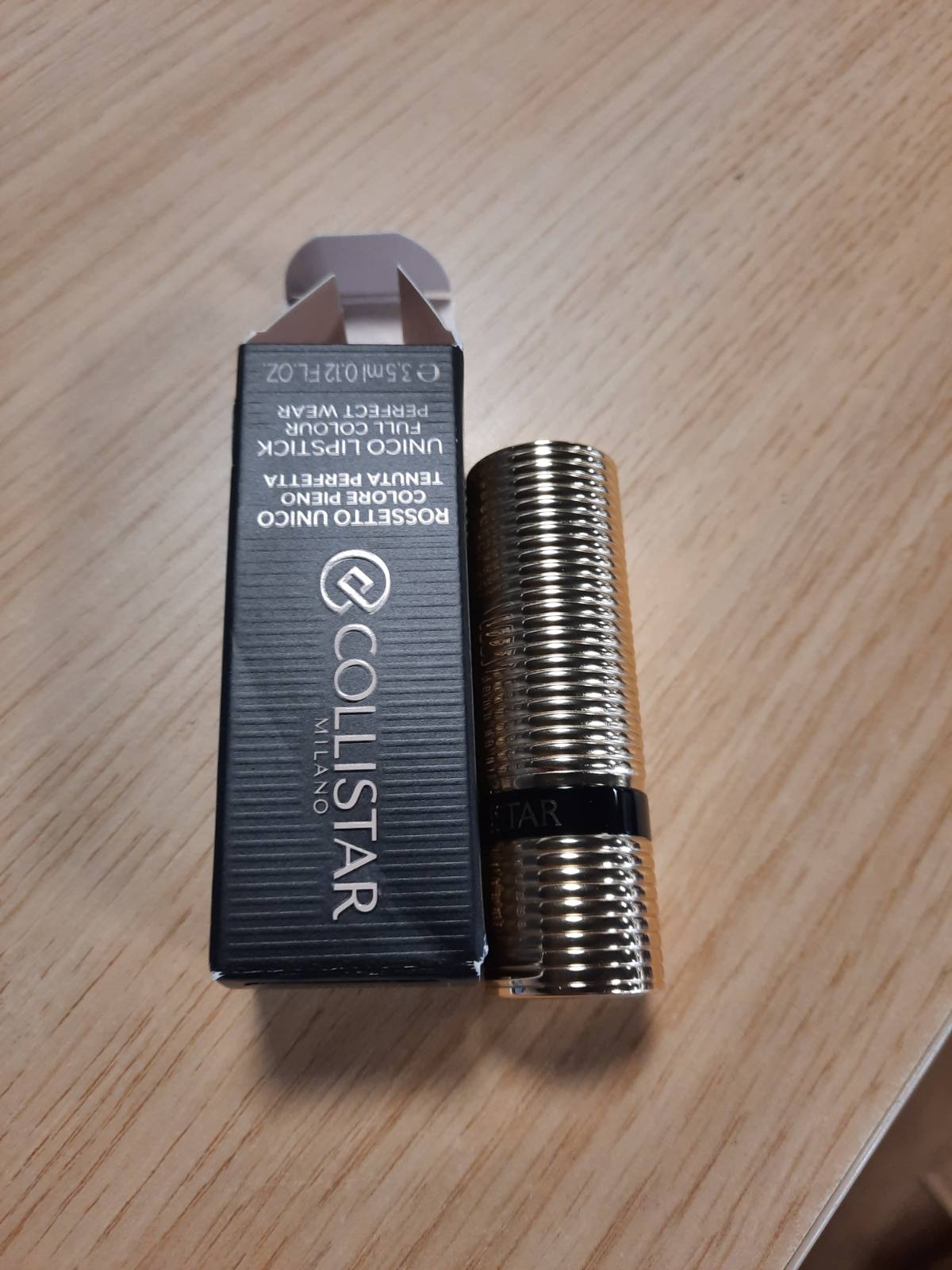 303387 - COLLISTAR Buzëkuq Unico, Nr. 16 Metallic Ruby, 3.5ml, me ekstrakte luleje lotusi dhe Bixa orellana për hidratim të thellë