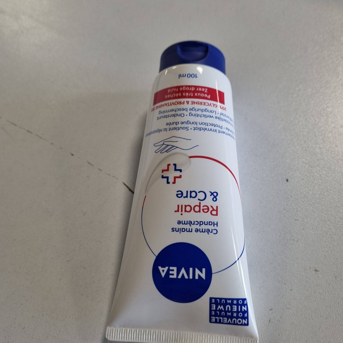 290508 - NIVEA Krem për Duar 100ml - 3 në 1 për Riparimin e Duarve të Thata - Hidratim 24 orësh