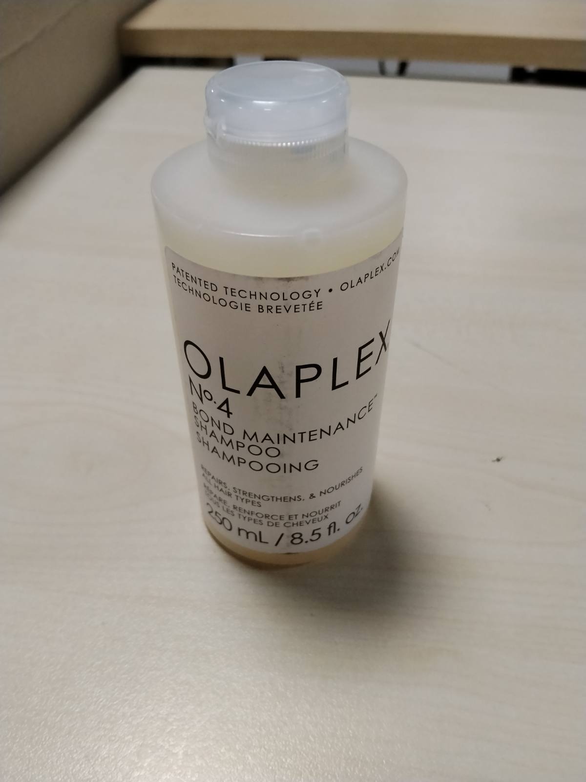 302072 - OLAPLEX Shampo Mirëmbajtjeje Nr. 4 Bond, 250ml, Pa Sulfate, Riparon dhe Ushqen Flokët