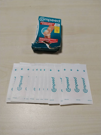 321675 - COMPEED® - 12 Fasha Hidrokolloide për Flluska - Madhësi Ekonomike Mesatare (6.8 x 4.2 cm)