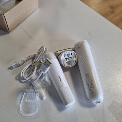 305759 - PHILIPS Lady Shaver Series 8000, makin rroje pa tel, 100 minuta përdorim, modeli BRL159/00