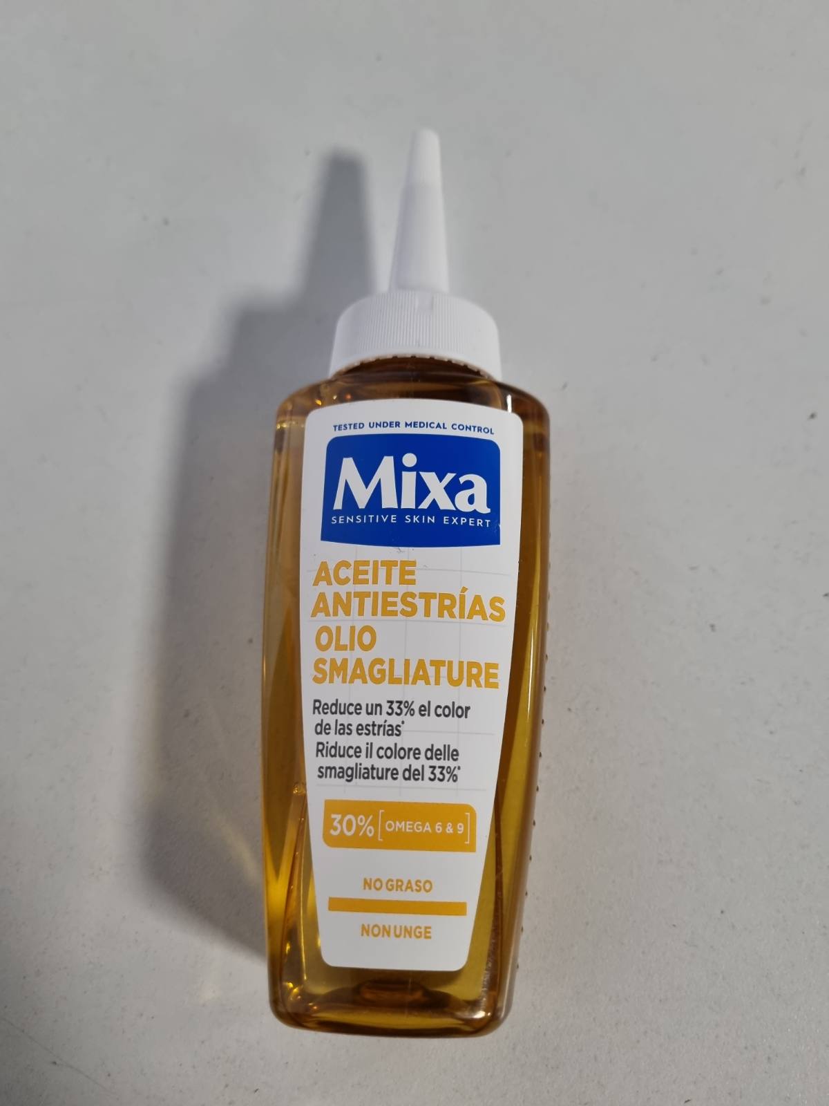 308125 - MIXA Vaj ushqyes për strijat, 100 ml, i përshtatshëm për lëkurë të ndjeshme