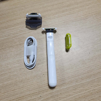 302887 - PHILIPS OneBlade Intimate - Makinë rroje dhe prerëse elektrike intime për gra dhe burra, QP1924/30, e bardhë, 2 tehe SkinProtect, 1 aksesor prerës 3 mm