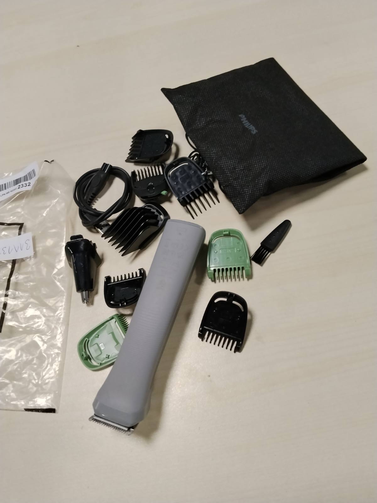 311137 - PHILIPS Prerëse gjithçka-në-një Multigroom Series 5000 10-në-1 - Prerëse për mjekër, flokë dhe trup, tehe metalike vetëmprehëse, 11 cilësime gjatësie (0.5-16 mm), MG5918/15