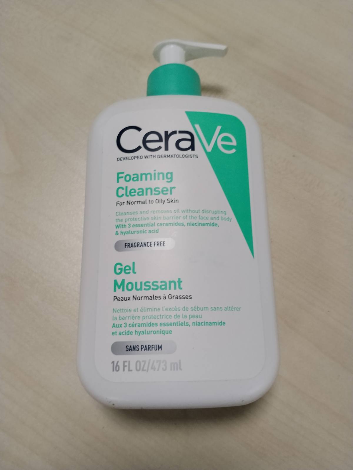 336389 - CERAVE Pastrues me xhel shkumë 473 ml, Pastrues i butë për fytyrën, Teksturë xheli shkumë, Ceramide dhe acid hialuronik, Lëkurë normale deri e kombinuar, Pa aromë