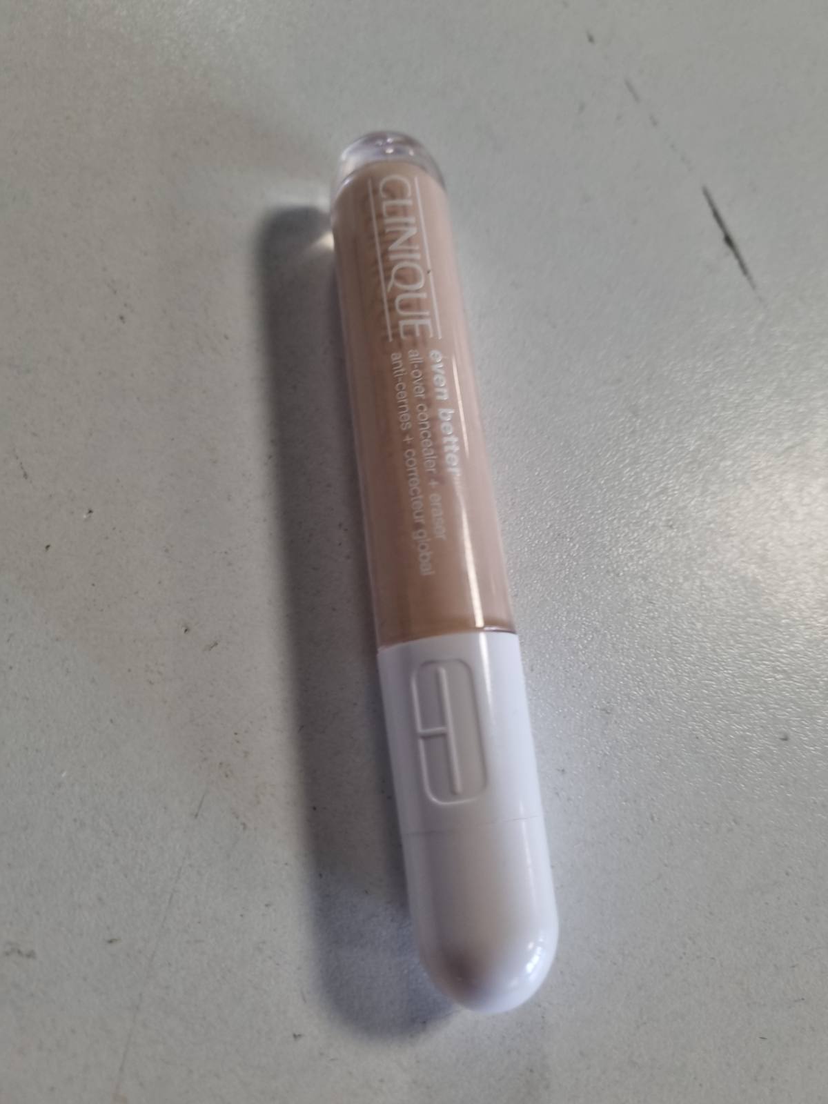 336368 - CLINIQUE Korrektor + Gomë për të Gjithë Rrathët e Errët Even Better, Mbajtje 12-orëshe, Hidratim, Ndriçues, 6 ml