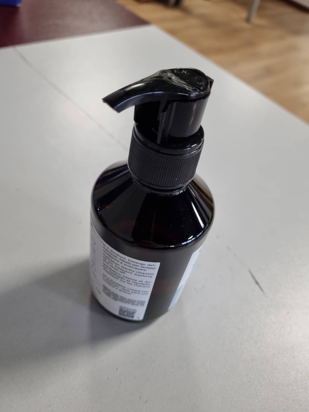 336932 - COLLISTAR Shampo për flokë Pure Actives me acid hialuronik, 250ml, Hidratues, për të gjitha llojet e flokëve
